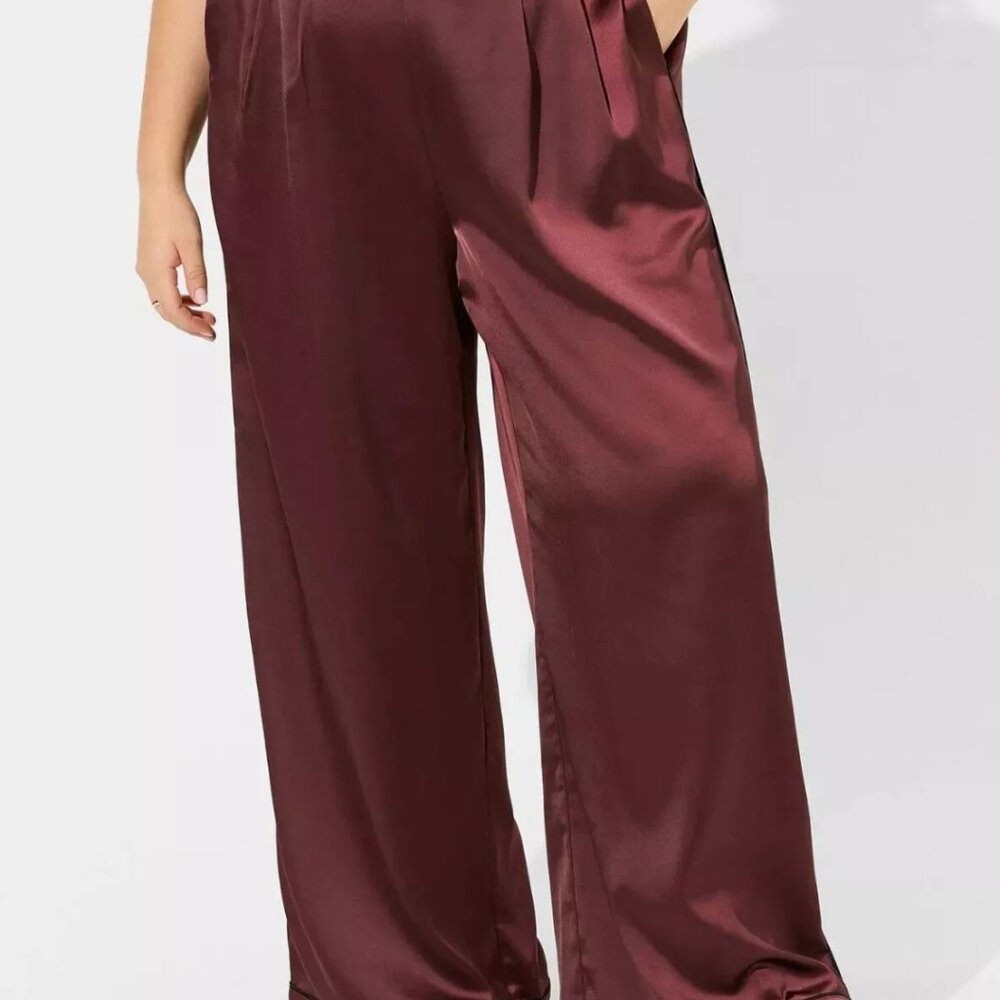 Torrid Pants Womens Size 00R Wide Leg Streaky Satin High-Rise Sassafras Burgundy